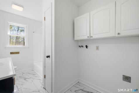16 Julian Drive Preston CT 06365
