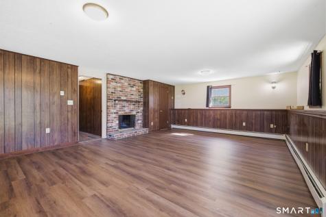 16 Julian Drive Preston CT 06365