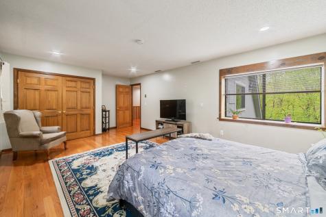 26 Vidich Lane Naugatuck CT 06770