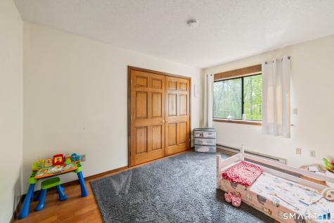 26 Vidich Lane Naugatuck CT 06770