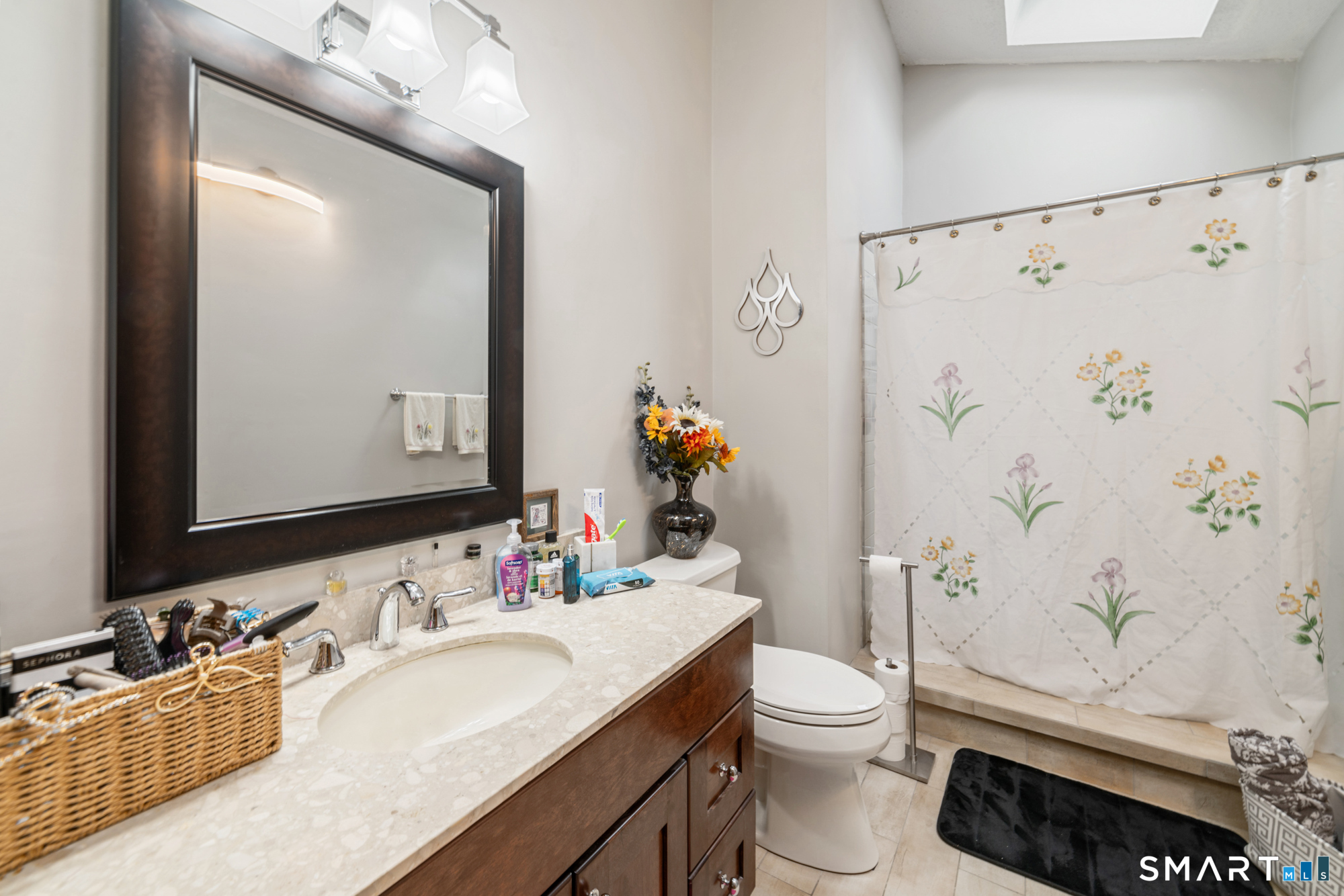 26 Vidich Lane Naugatuck CT 06770