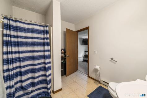 26 Vidich Lane Naugatuck CT 06770