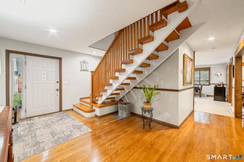 26 Vidich Lane Naugatuck CT 06770