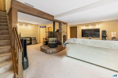 26 Vidich Lane Naugatuck CT 06770