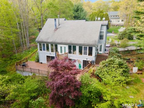 26 Vidich Lane Naugatuck CT 06770