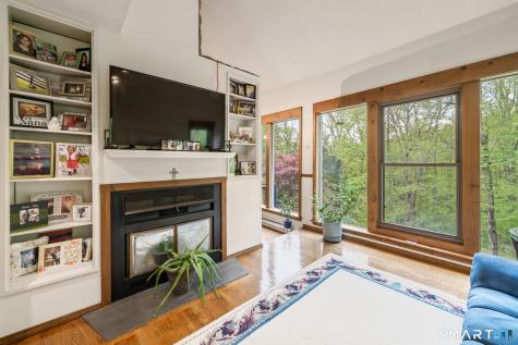 26 Vidich Lane Naugatuck CT 06770