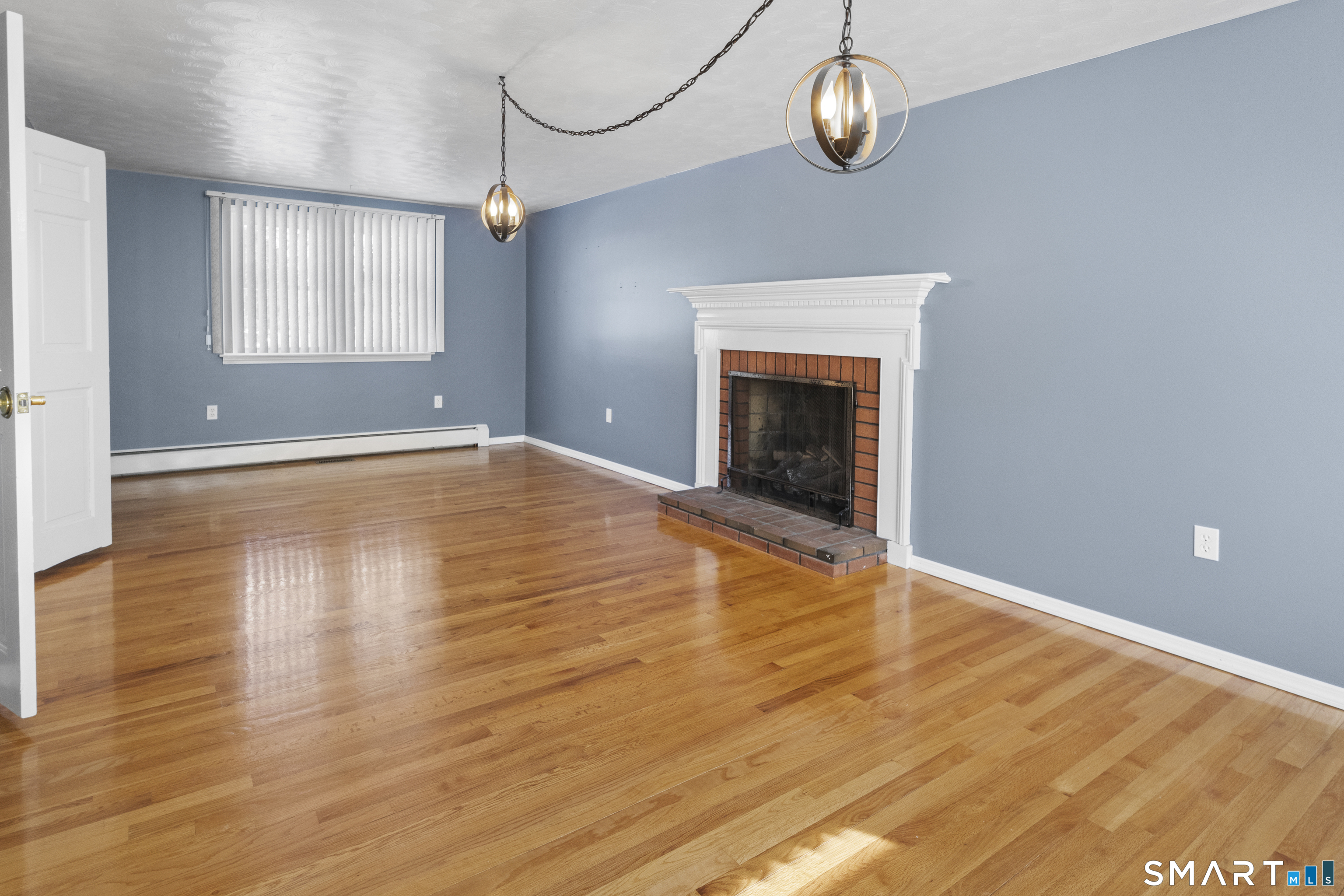 5 Sparkle Street Enfield CT 06082