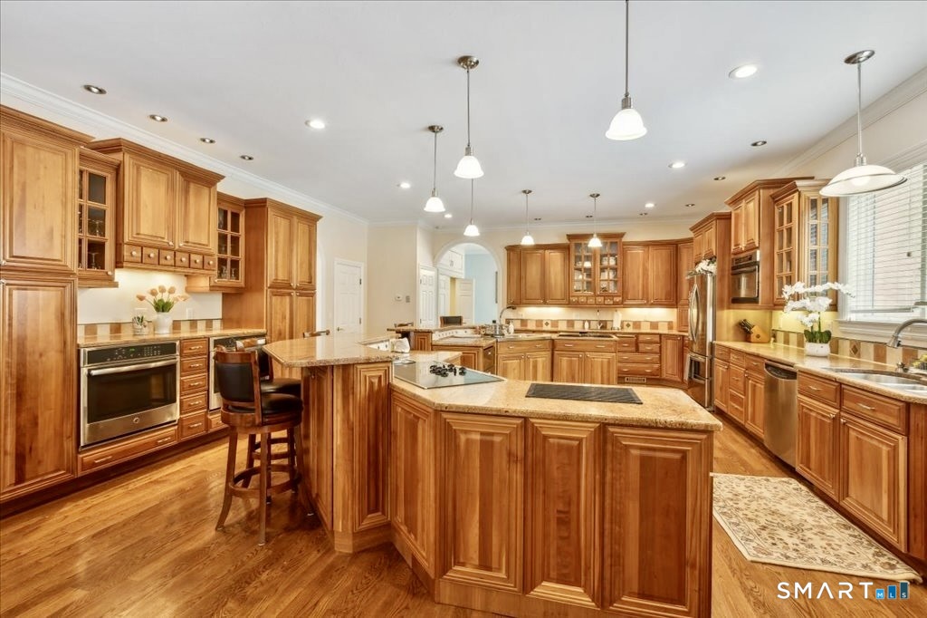 24 Hunting Ridge Drive Simsbury CT 06070