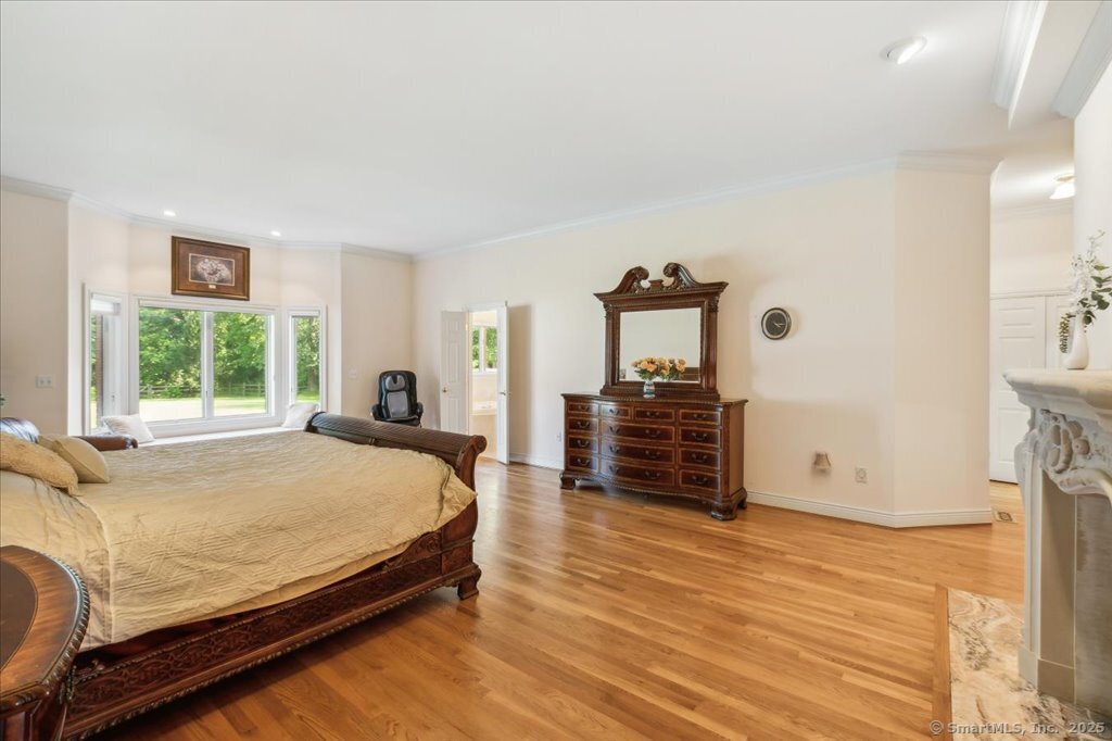 24 Hunting Ridge Drive Simsbury CT 06070
