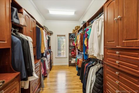 24 Hunting Ridge Drive Simsbury CT 06070