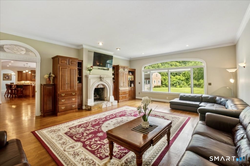 24 Hunting Ridge Drive Simsbury CT 06070