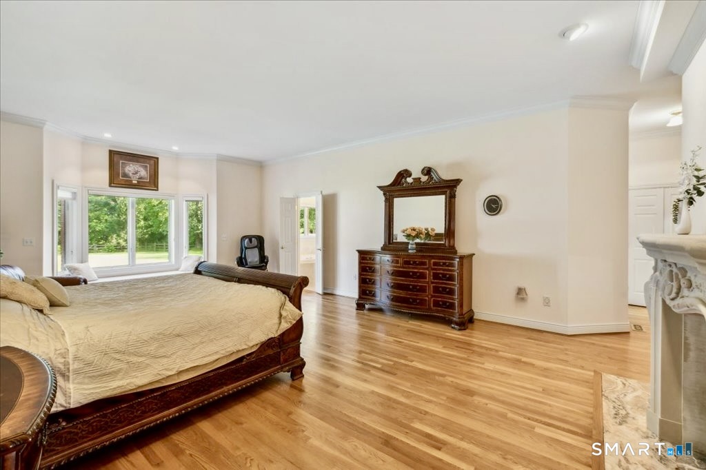 24 Hunting Ridge Drive Simsbury CT 06070