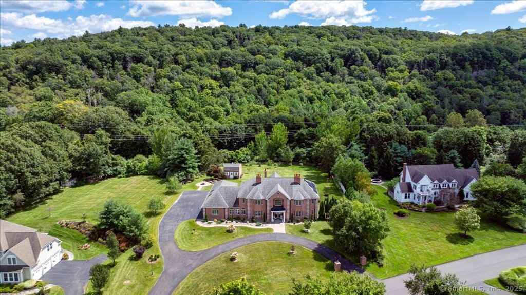 24 Hunting Ridge Drive Simsbury CT 06070