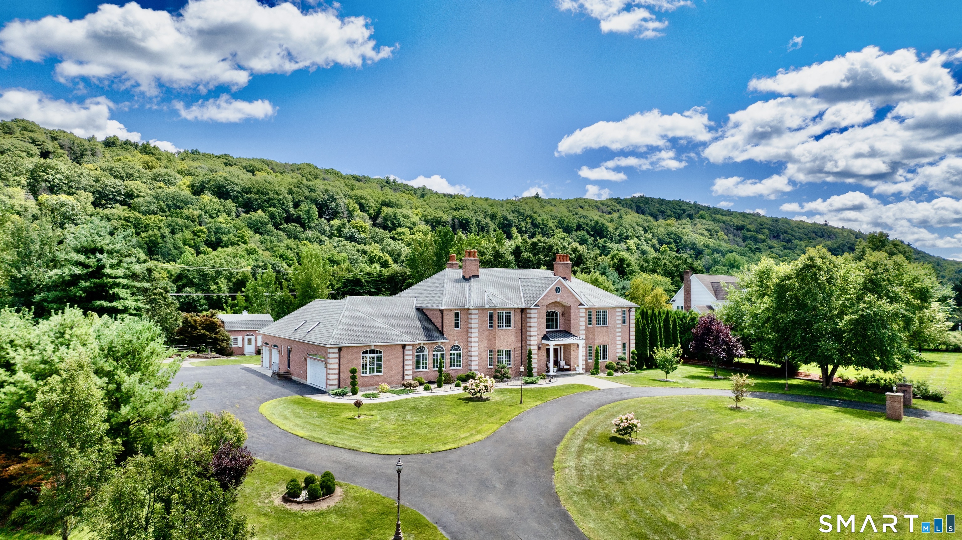 24 Hunting Ridge Drive Simsbury CT 06070