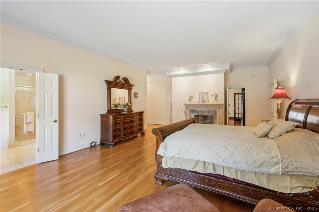 24 Hunting Ridge Drive Simsbury CT 06070