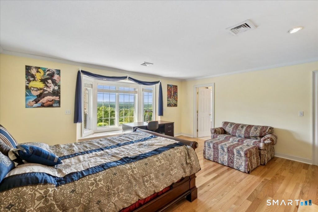 24 Hunting Ridge Drive Simsbury CT 06070