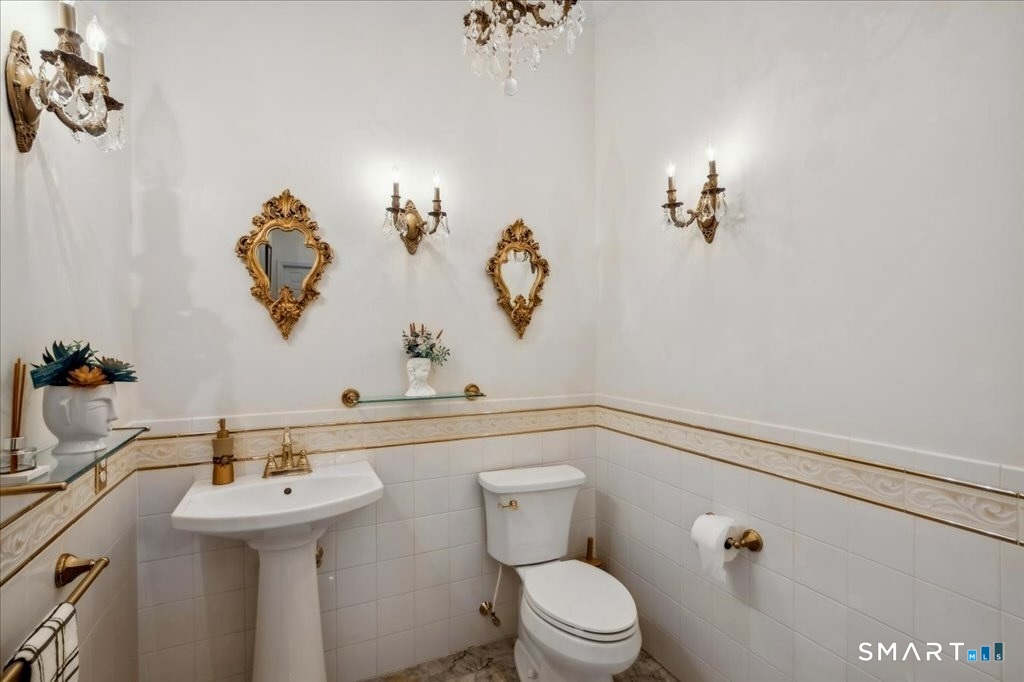 24 Hunting Ridge Drive Simsbury CT 06070