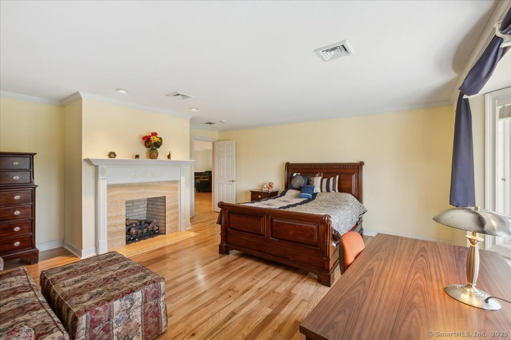 24 Hunting Ridge Drive Simsbury CT 06070