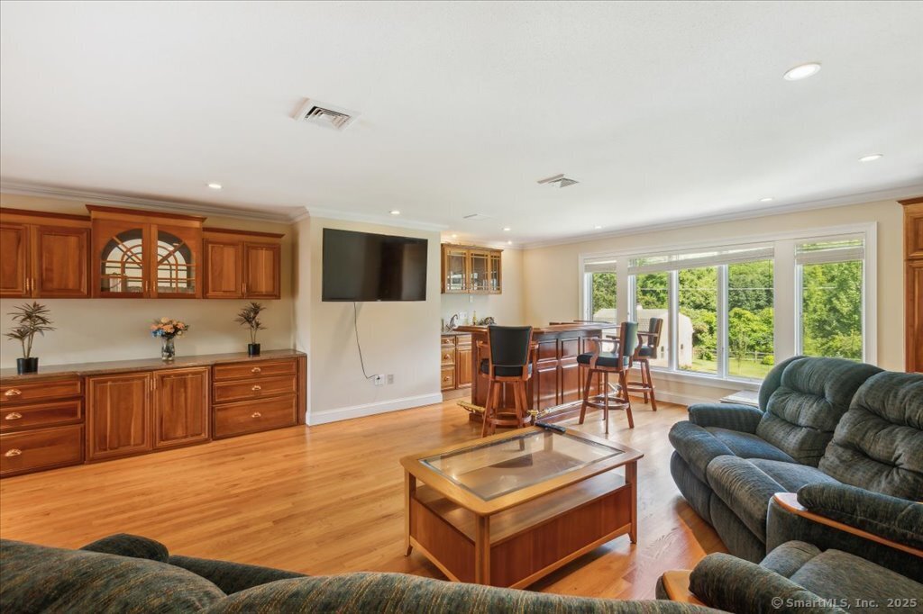24 Hunting Ridge Drive Simsbury CT 06070