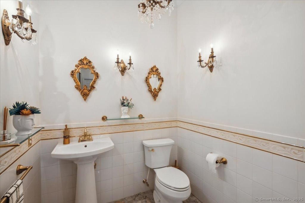 24 Hunting Ridge Drive Simsbury CT 06070