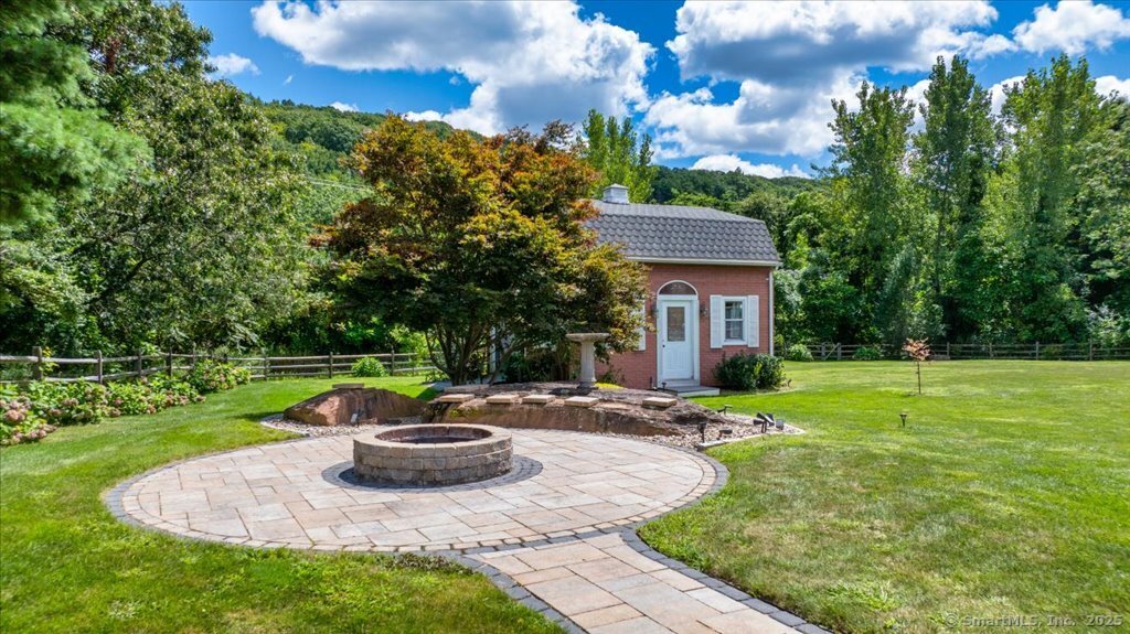 24 Hunting Ridge Drive Simsbury CT 06070