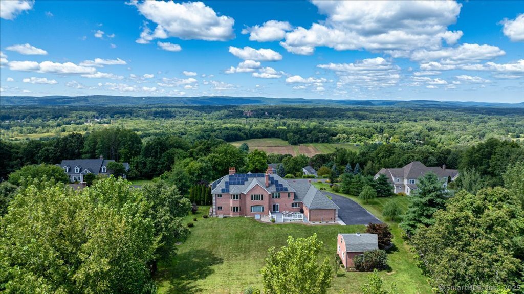 24 Hunting Ridge Drive Simsbury CT 06070