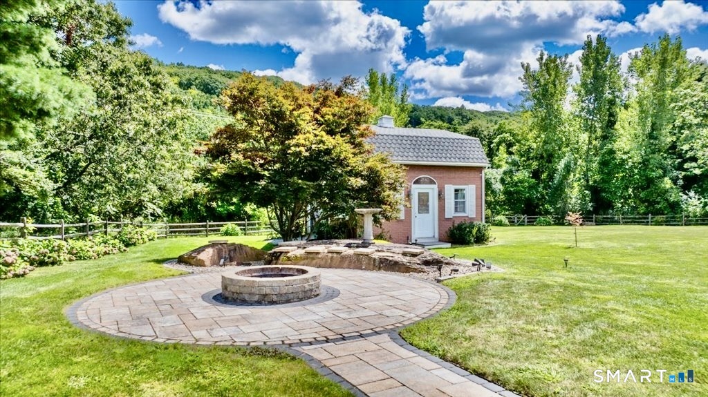 24 Hunting Ridge Drive Simsbury CT 06070