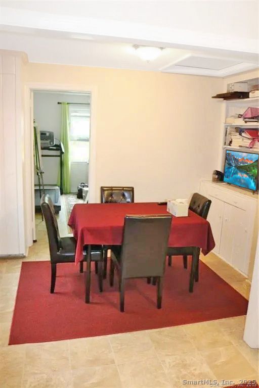 27 Fyler Drive Windsor CT 06095