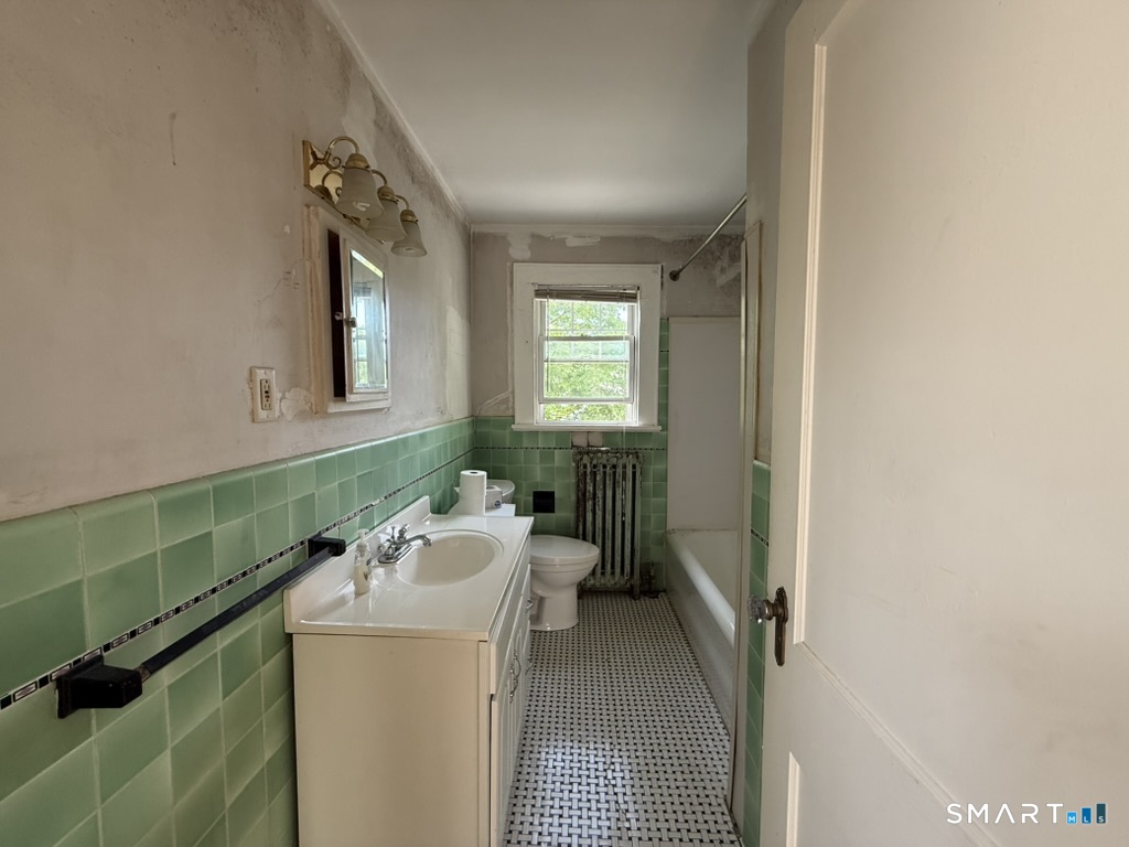 66 Overland Avenue Bridgeport CT 06606