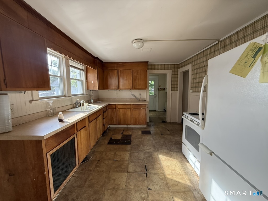 66 Overland Avenue Bridgeport CT 06606
