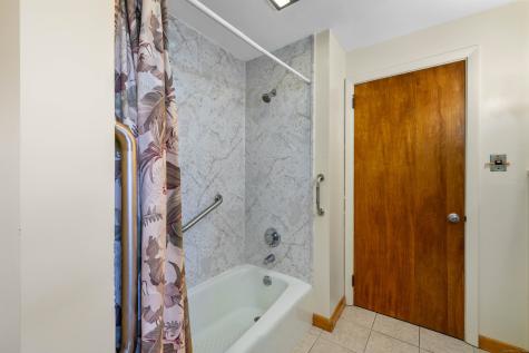 35 Pine Street Waterford CT 06385