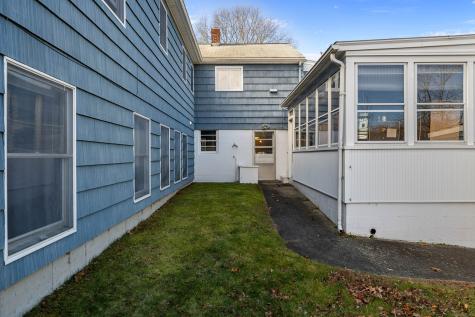35 Pine Street Waterford CT 06385