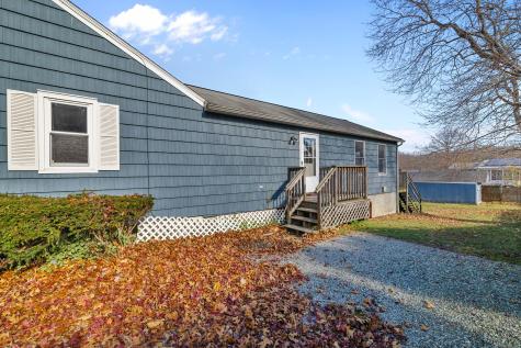 35 Pine Street Waterford CT 06385