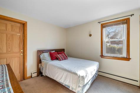 35 Pine Street Waterford CT 06385