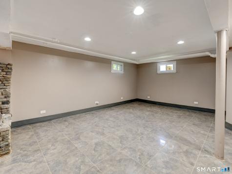 44 Brook Street Newington CT 06111