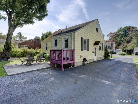 44 Brook Street Newington CT 06111