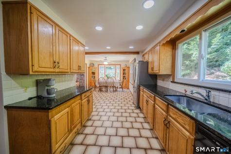 237 Chestnut Hill Road Stamford CT 06903