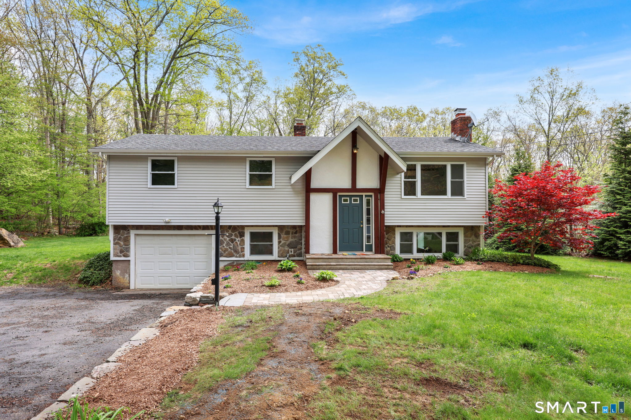 30 Lucerne Drive Willington CT 06279