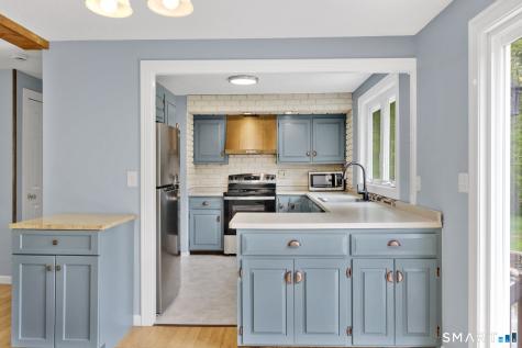 30 Lucerne Drive Willington CT 06279