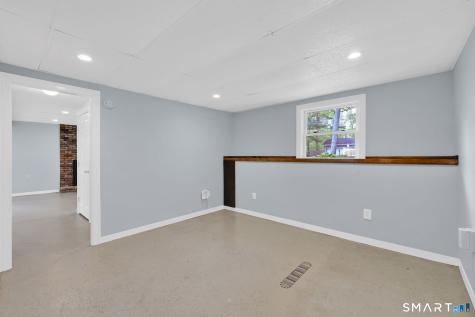 30 Lucerne Drive Willington CT 06279