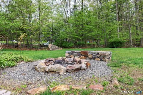 30 Lucerne Drive Willington CT 06279