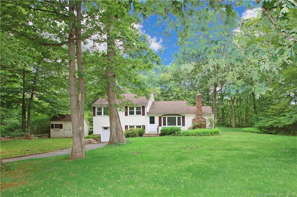2 Fern Lane Newtown CT 06470