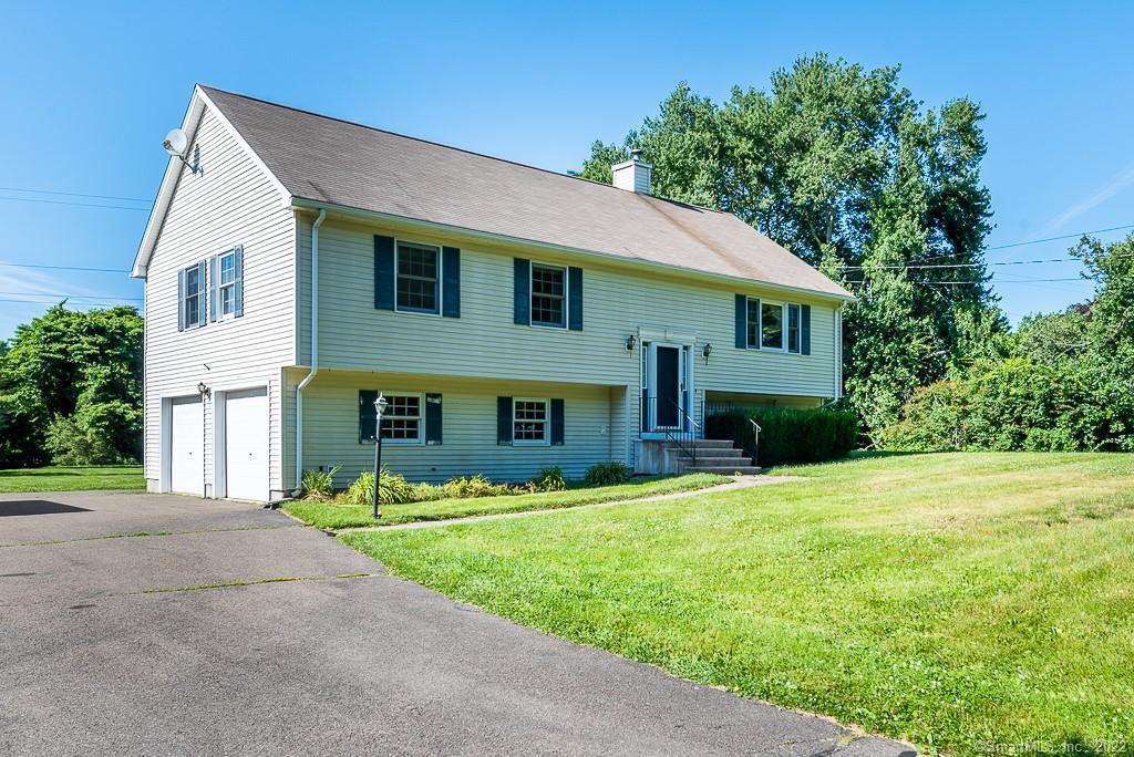 100 Stepstone Hill Road Guilford CT 06437