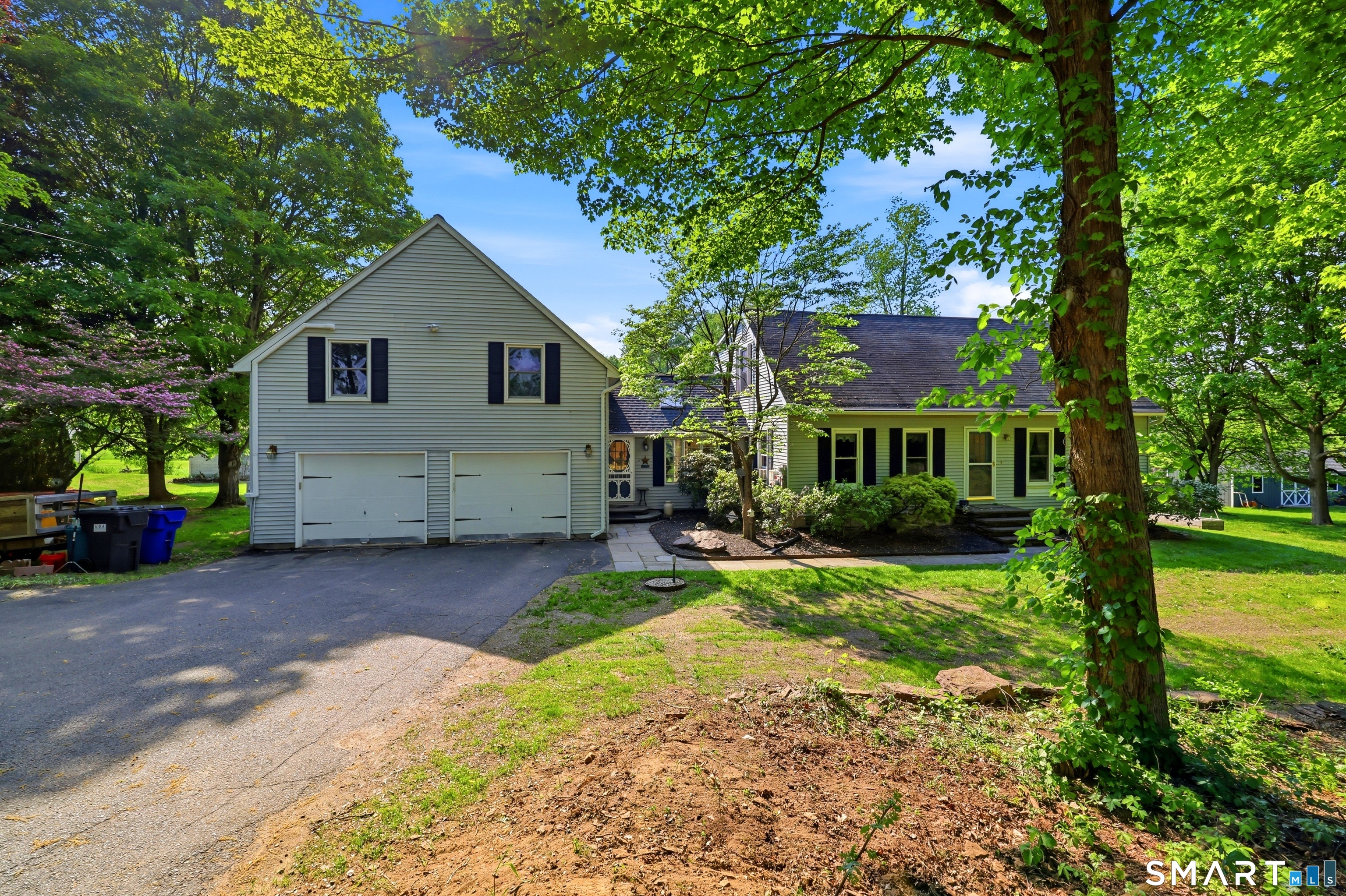 1345 North Grand Street Suffield CT 06093