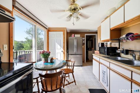 1345 North Grand Street Suffield CT 06093