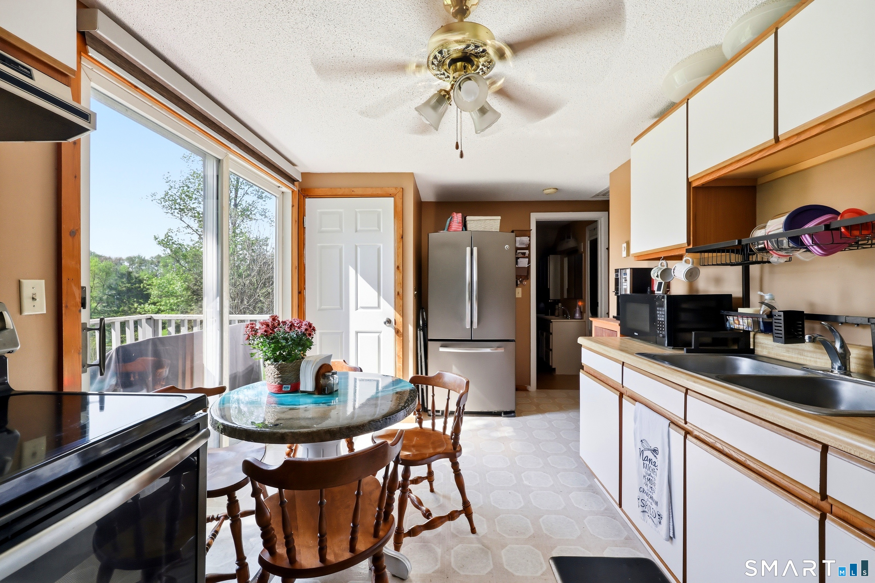 1345 North Grand Street Suffield CT 06093