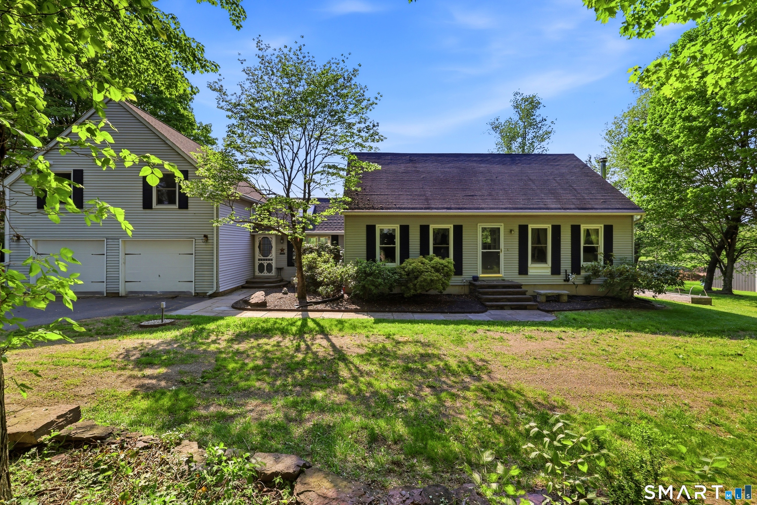 1345 North Grand Street Suffield CT 06093