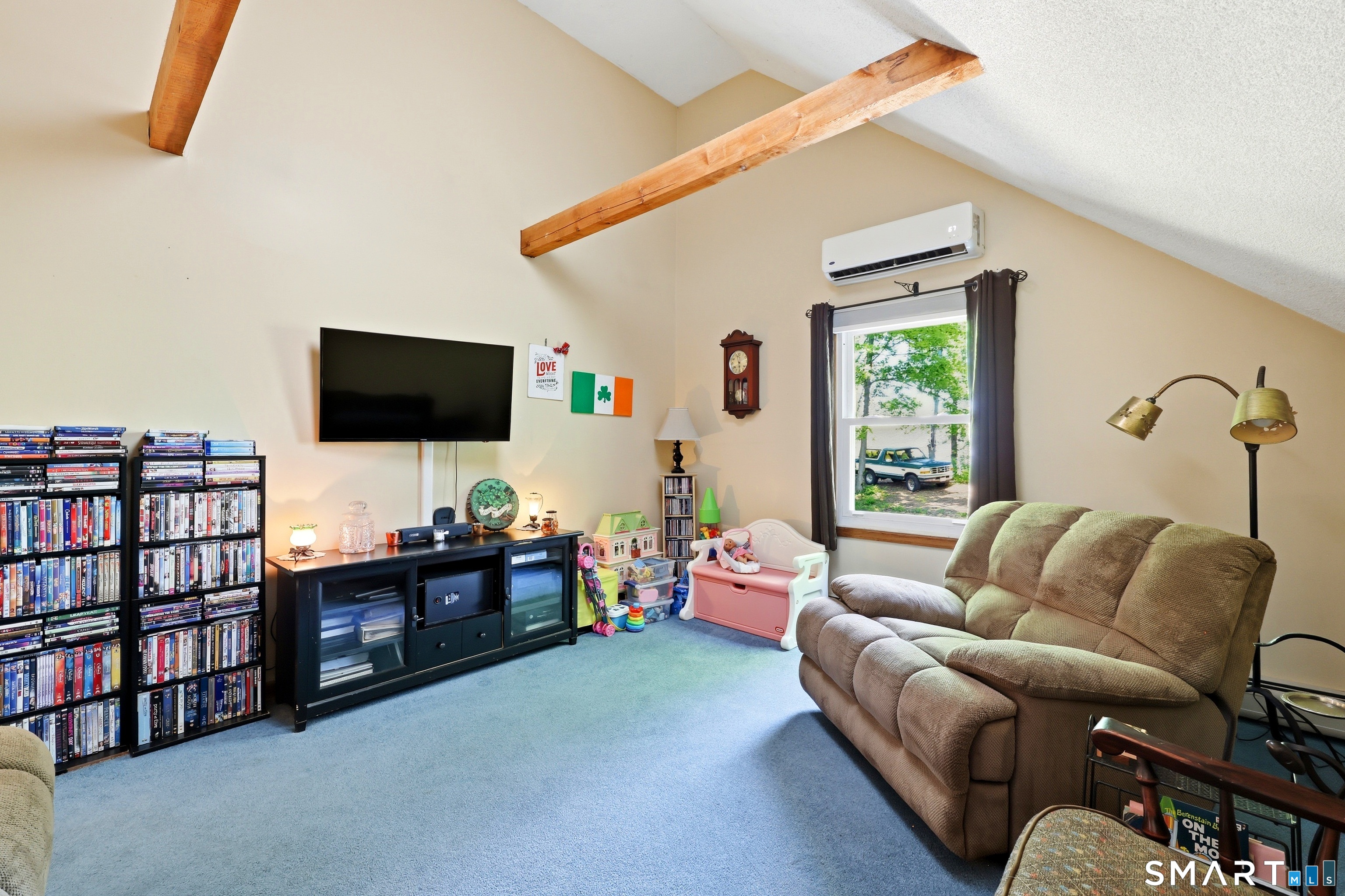 1345 North Grand Street Suffield CT 06093