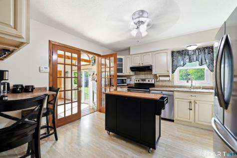 1345 North Grand Street Suffield CT 06093