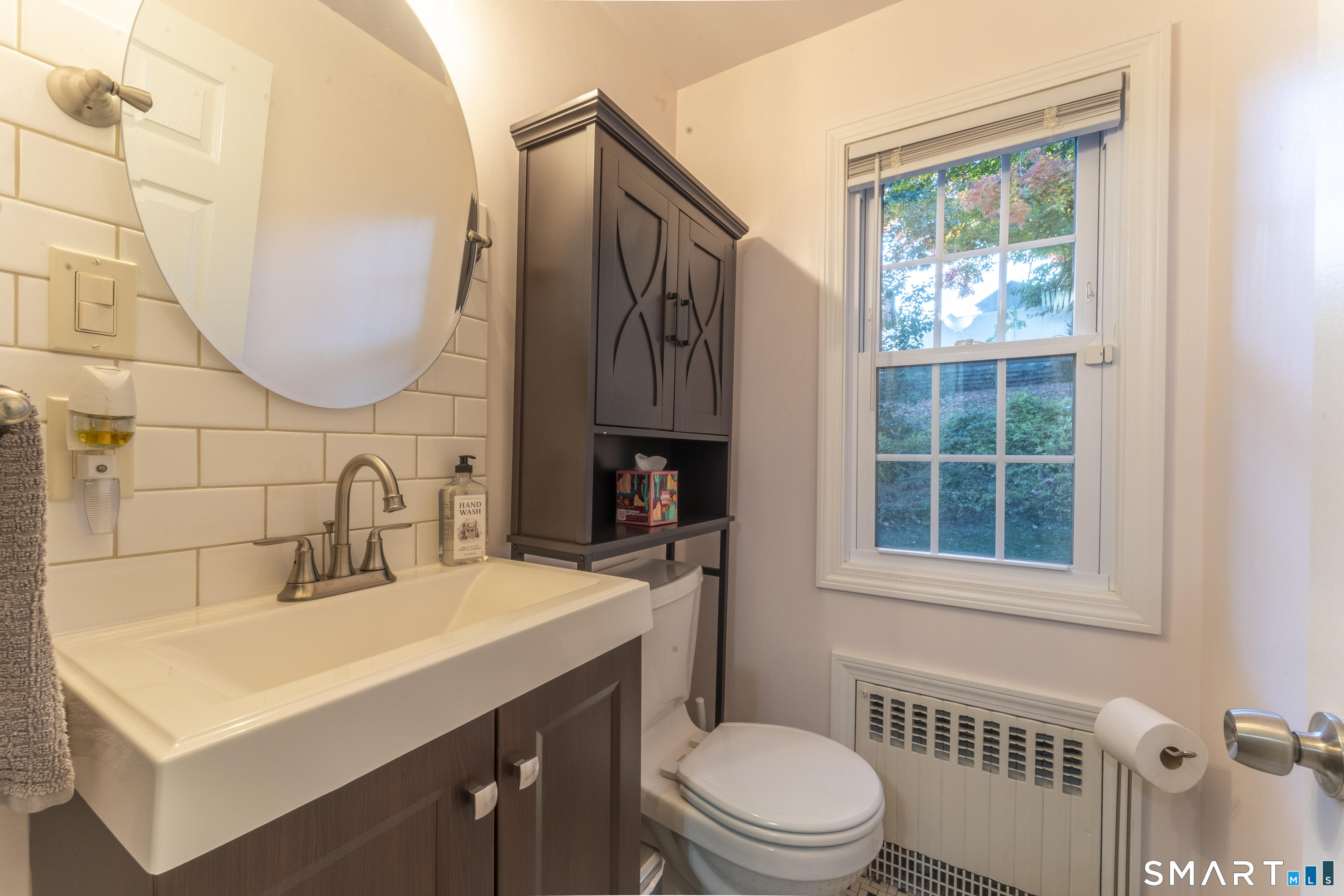 327 West Street Bristol CT 06010